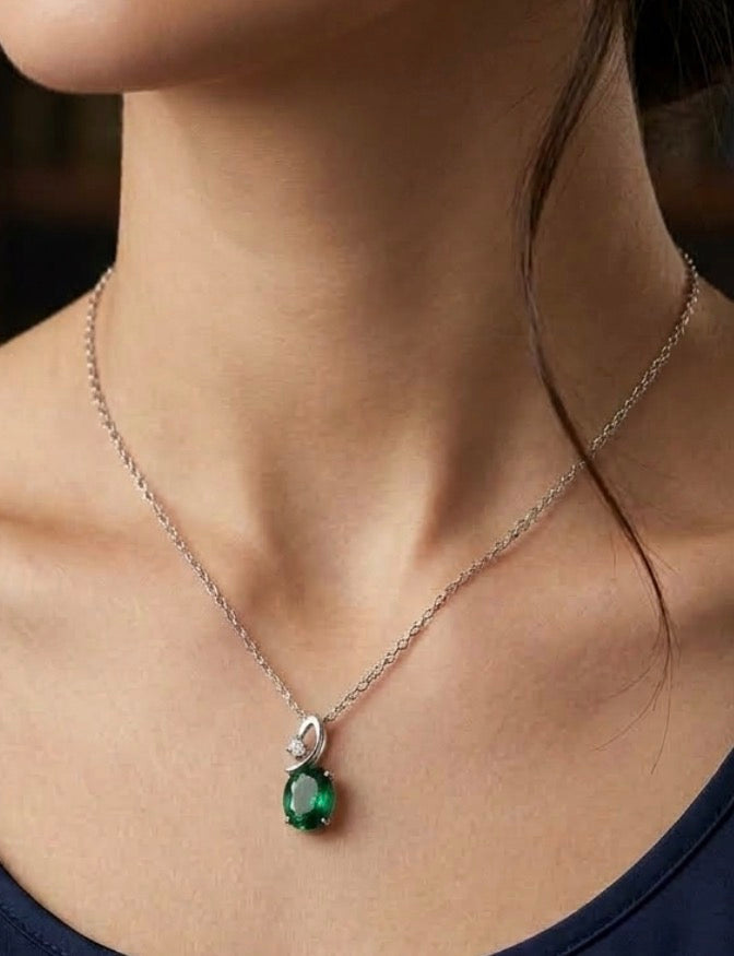 Sterling Silver Emerald Oval cut Necklace
