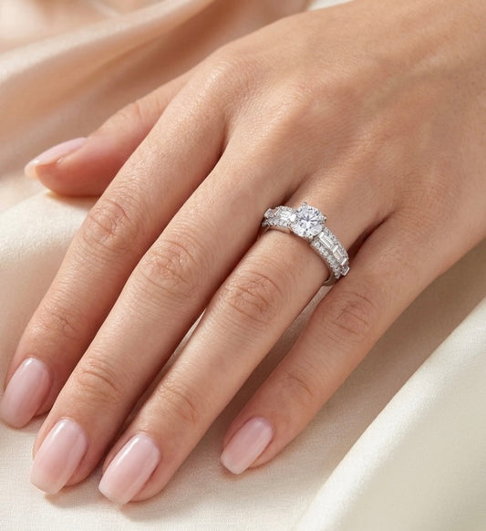 Sterling Silver 6-prongs Brilliant Cut Ring