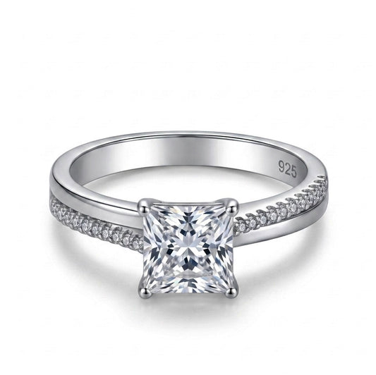 Sterling Silver 4-prongs Princess-cut Ring