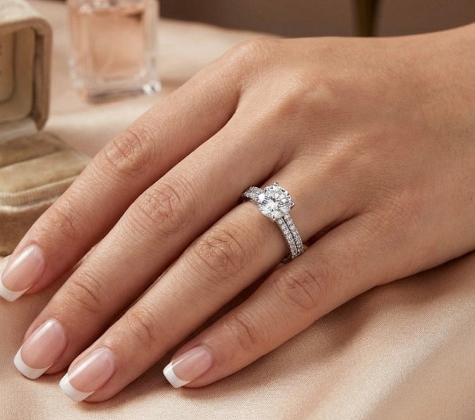 Sterling Silver 4-prongs Brilliant-cut Ring