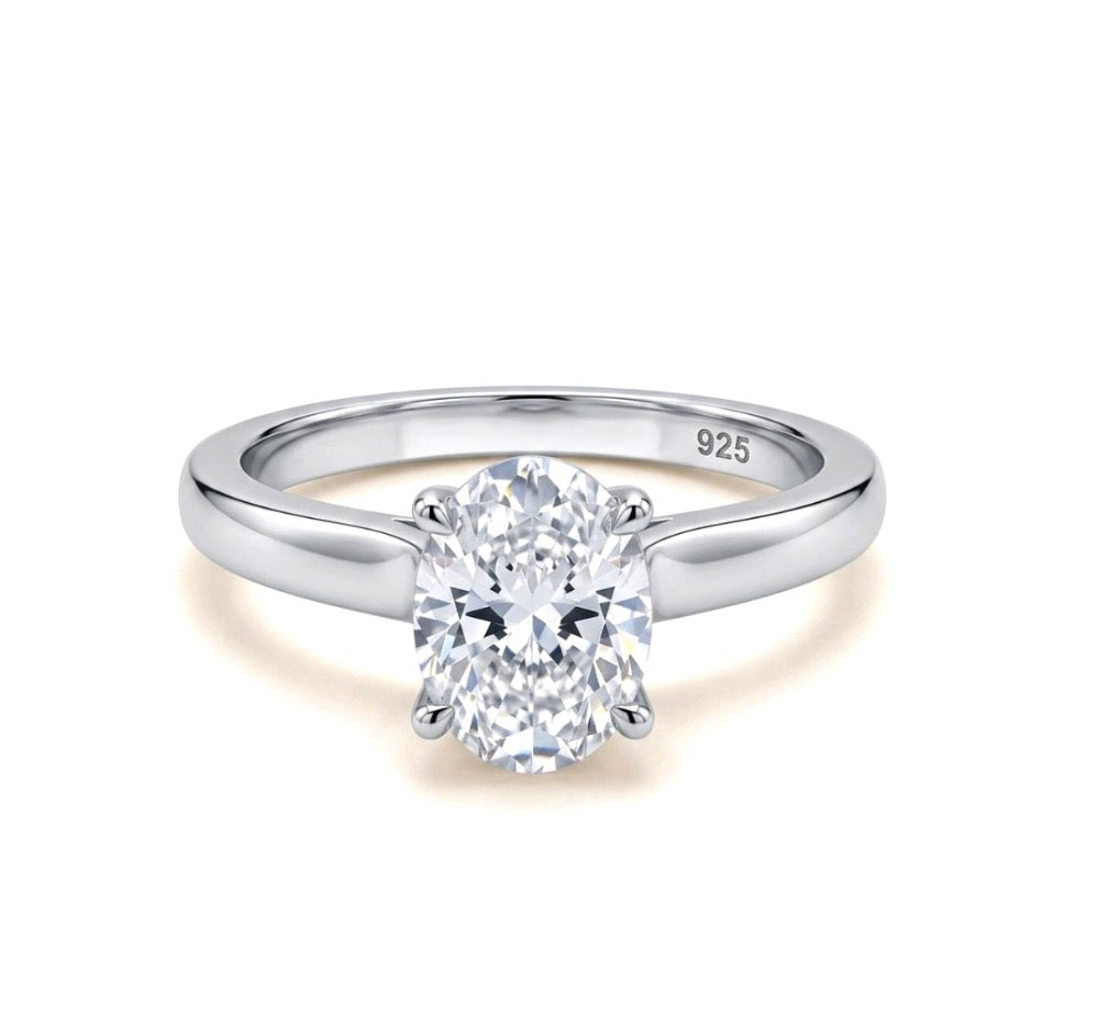 Sterling Silver Oval-cut 4- prongs Engagement Solitaire Ring