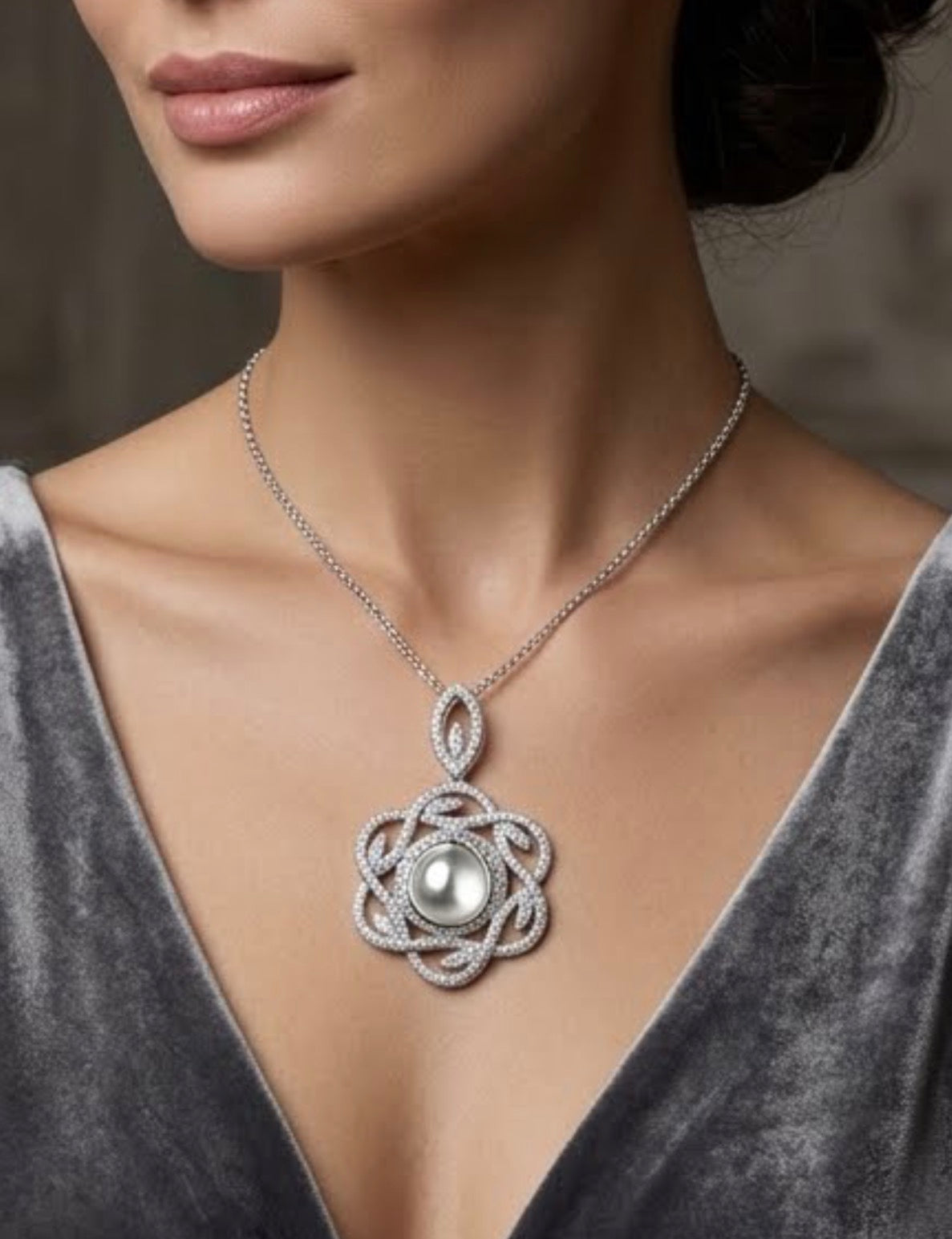 Sterling Silver Elegant Floral Design Pearl Necklace