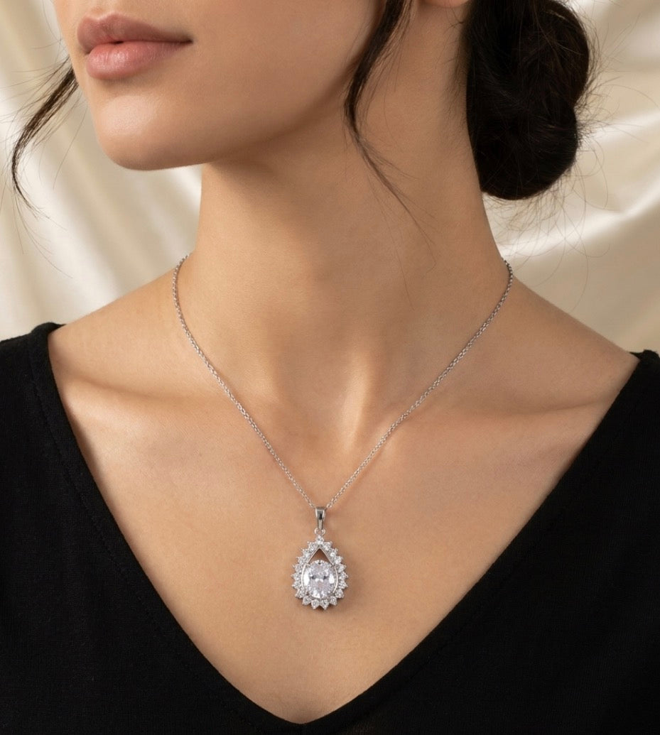 Sterling Silver Elegant Oval Cut Cubic Zirconia Necklace