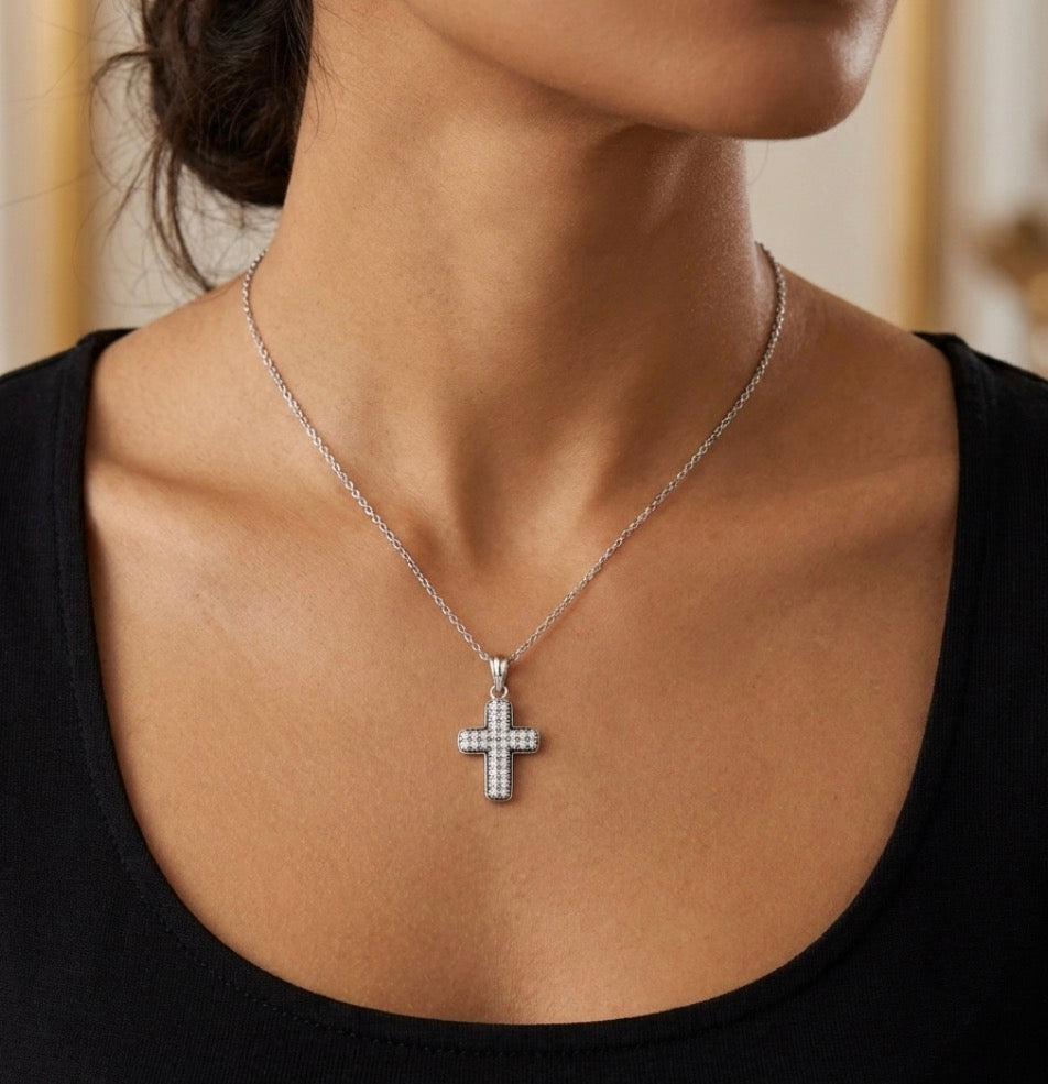 Cross Design Pendant Necklace