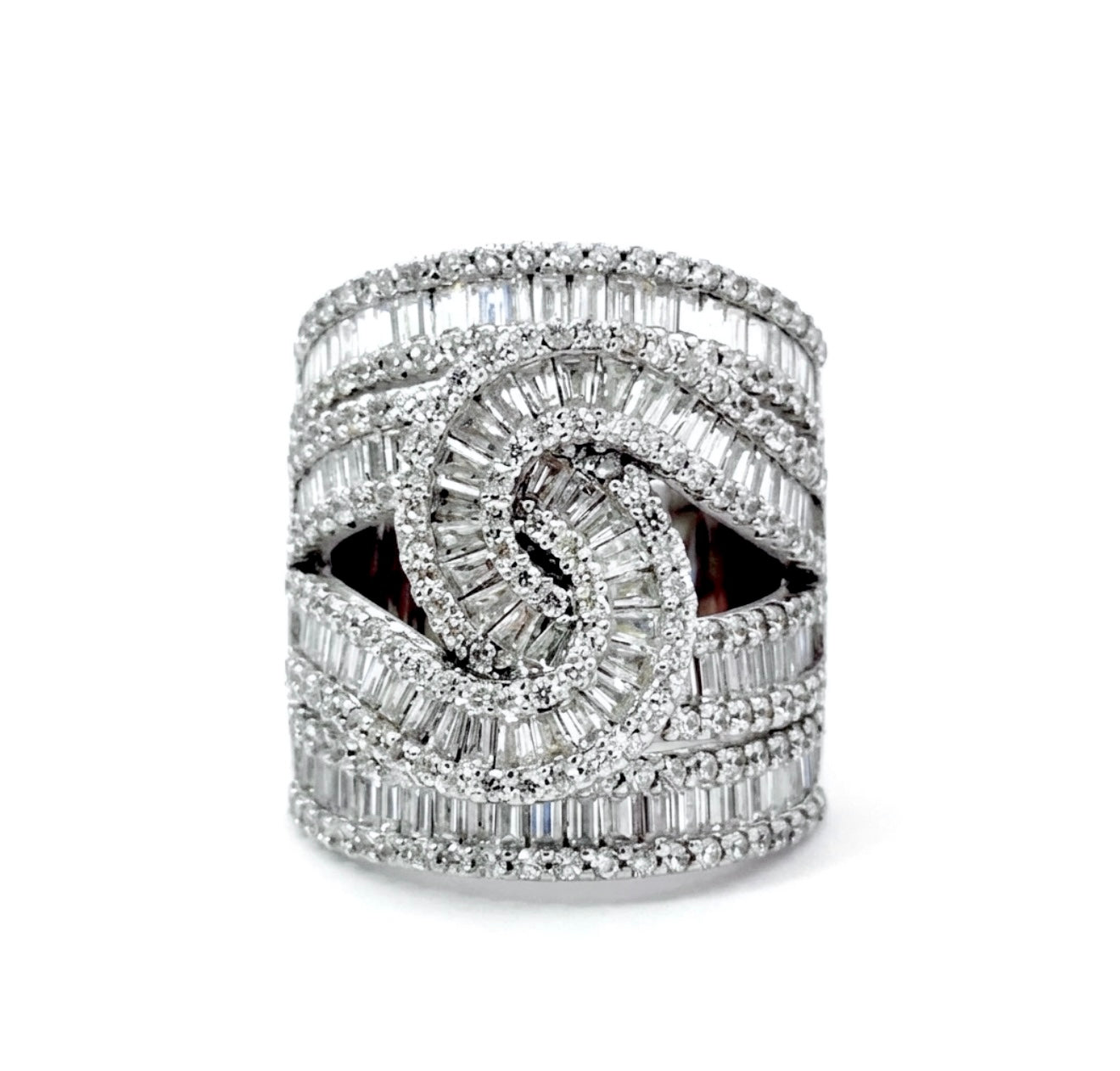 Sterling Silver Design Cubic Zirconia Cocktail Ring