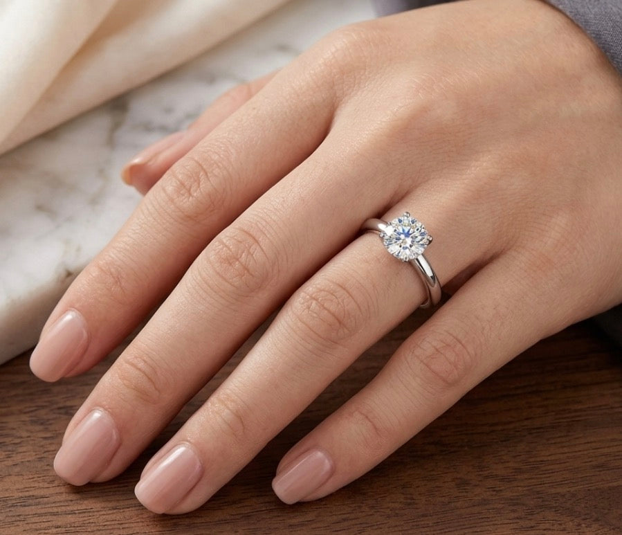 Sterling Silver 4-Prongs Solitaire Engagement Ring