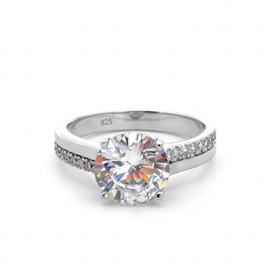 Sterling Silver Brilliant- cut Cubic Zirconia Ring