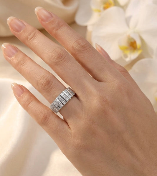 Sterling Silver Brilliant-cut Cubic Zirconia Wide Ladies Band