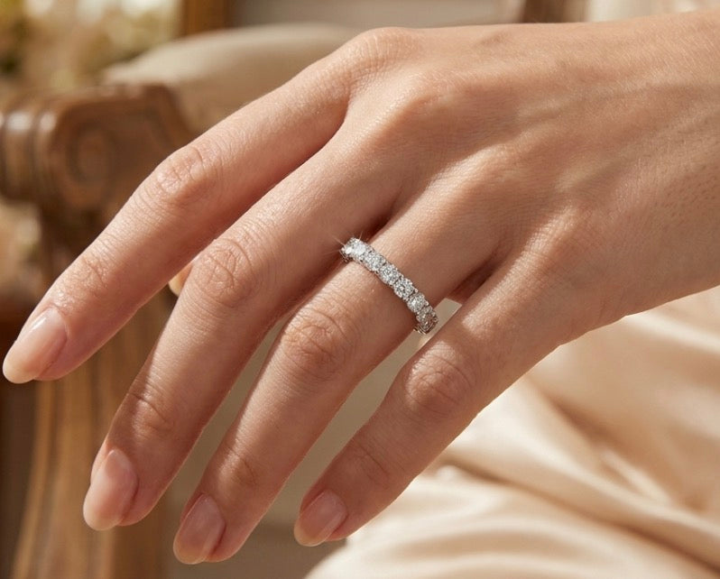 Sterling Silver Eternity brillant-cut Ladies Band