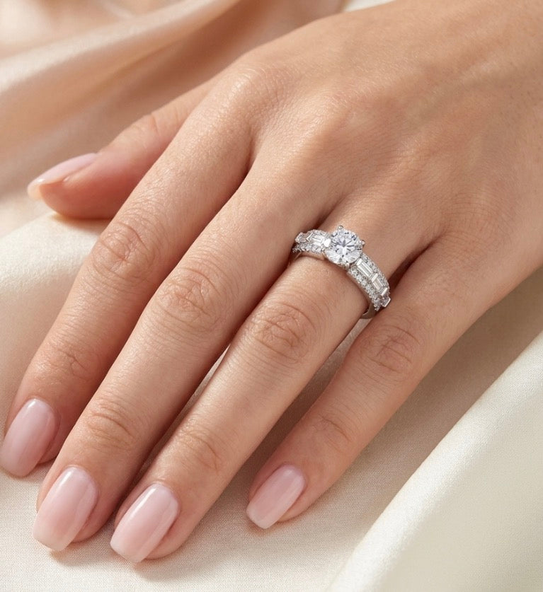 Sterling Silver 6-prongs Brilliant Cut Ring